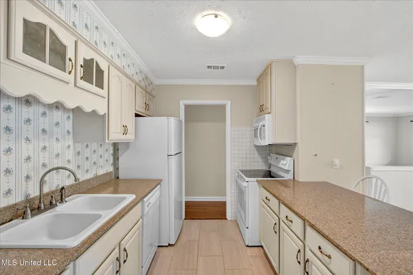 $220,000 | 2129 Floyd Drive, Biloxi, MS 39531