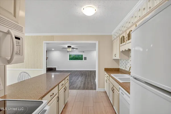 $220,000 | 2129 Floyd Drive, Biloxi, MS 39531