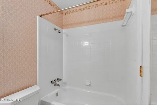 $220,000 | 2129 Floyd Drive, Biloxi, MS 39531