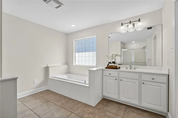$575,000 | 146 Jefferson Heights Avenue, New Orleans, LA 70121
