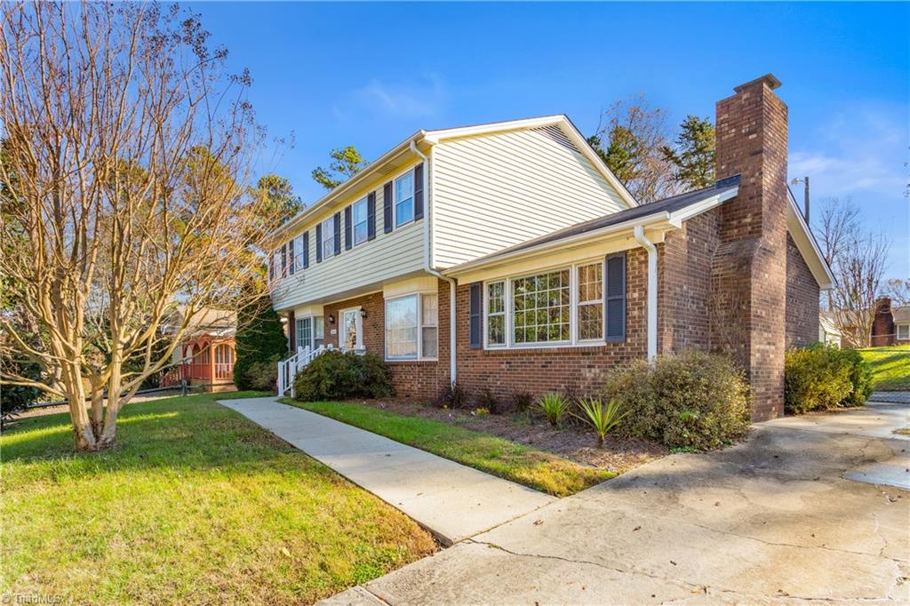 1614 Bolingbroke Road High Point, NC 27265 - Photo 3 of 31 Gallery Image 3