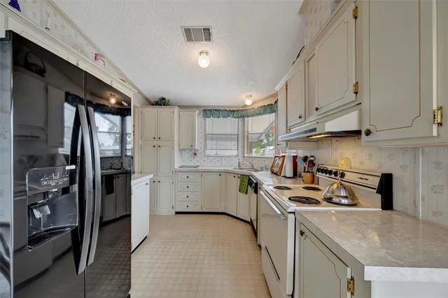 $199,000 | 106 North St George Circle, Apollo Beach, FL 33572