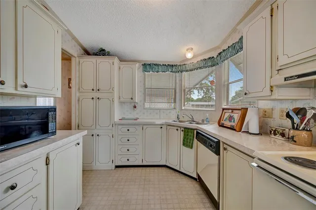 $199,000 | 106 North St George Circle, Apollo Beach, FL 33572