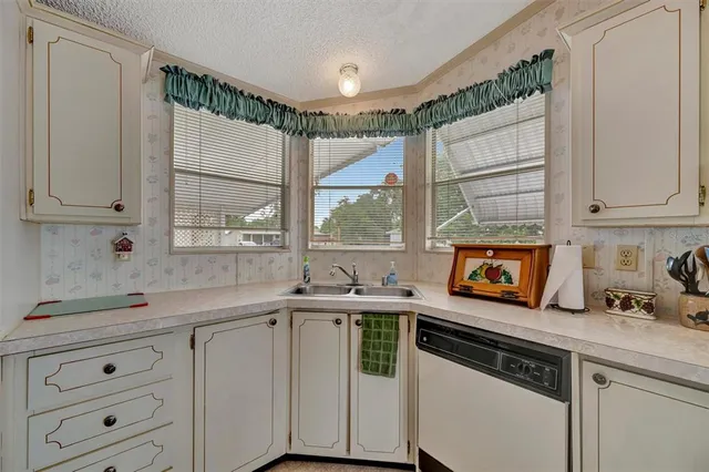 $199,000 | 106 North St George Circle, Apollo Beach, FL 33572