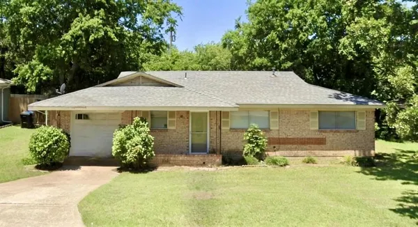 $1,500 | 1238 Carla Drive, Denison, TX 75020