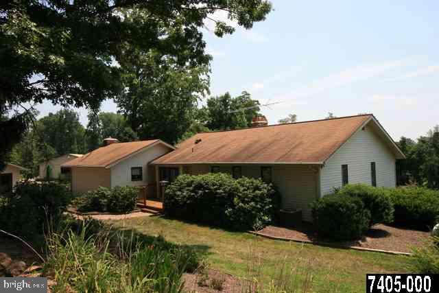 10495 Enfield Road Felton, PA 17322 - Photo 2 of 25 Gallery Image 2
