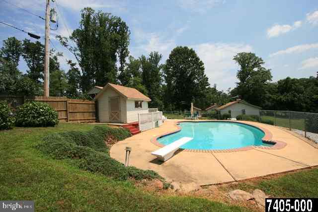 10495 Enfield Road Felton, PA 17322 - Photo 15 of 25 Gallery Image 15
