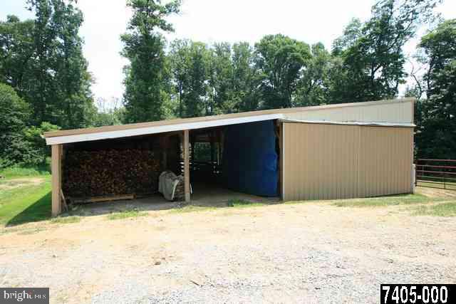 10495 Enfield Road Felton, PA 17322 - Photo 7 of 25 Gallery Image 7