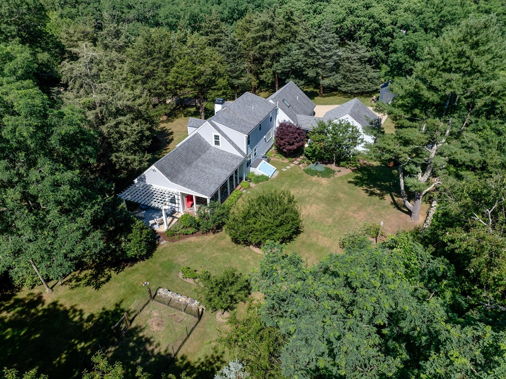 17 Harbor Rd Nk Mattapoisett, MA 02739 - Photo 1 of 42 Gallery Image 1