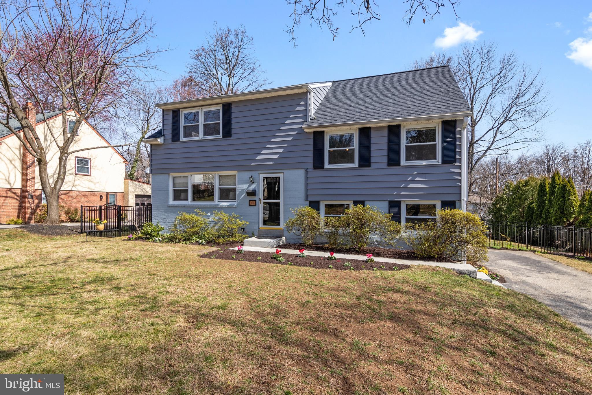 106 Valley Forge Terrace Wayne, PA 19087 - Photo 3 of 34 Gallery Image 3