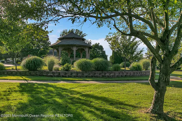 $420,000 | 8 April Springs Court, Lakewood, NJ 08701