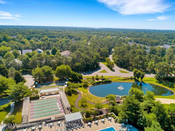 $420,000 | 8 April Springs Court, Lakewood, NJ 08701
