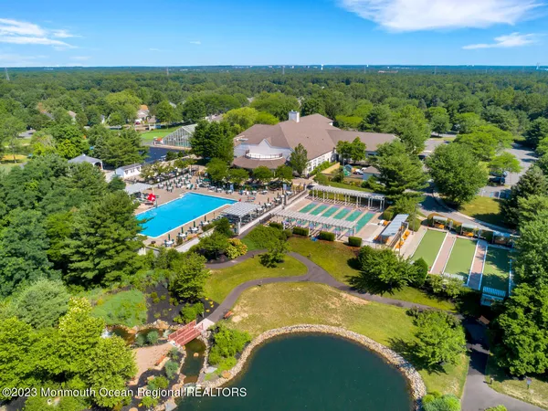 $420,000 | 8 April Springs Court, Lakewood, NJ 08701