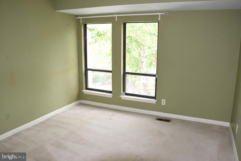 4446 Roland Springs Drive Baltimore, MD 21210 - Photo 22 of 29