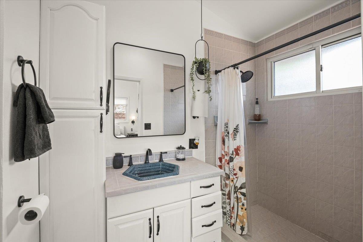 15001 Ridgetop Drive San Jose, CA 95127 - Photo 11 of 17