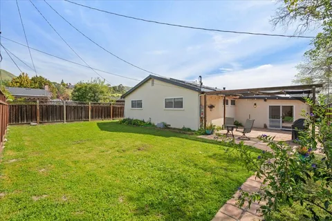 $1,298,888 | 15001 Ridgetop Drive, San Jose, CA 95127