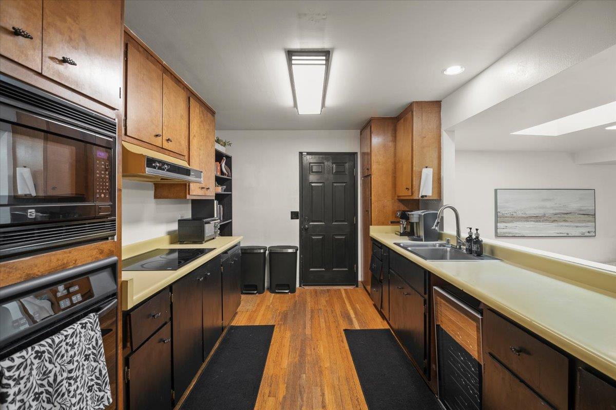 15001 Ridgetop Drive San Jose, CA 95127 - Photo 7 of 17