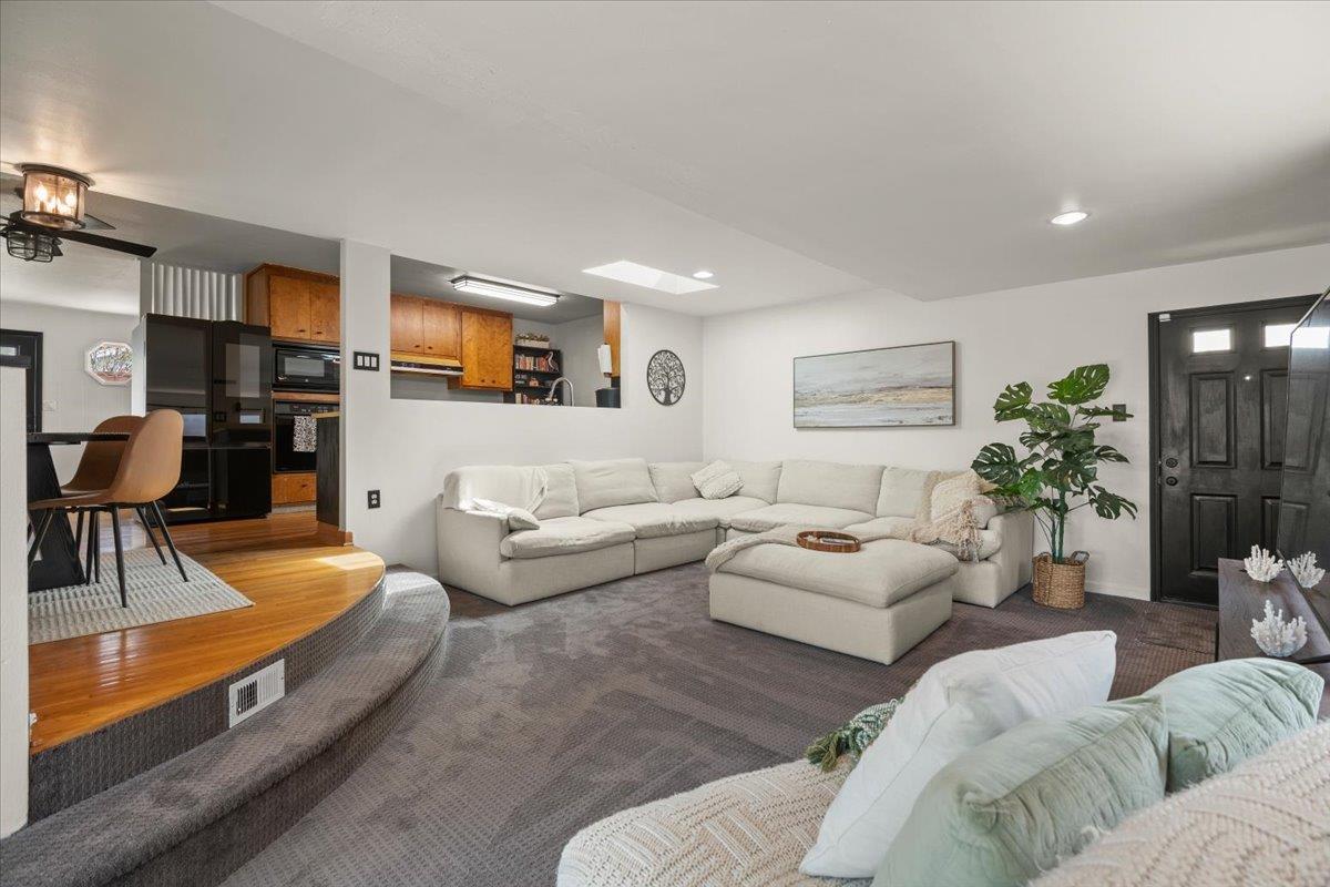 15001 Ridgetop Drive San Jose, CA 95127 - Photo 9 of 17