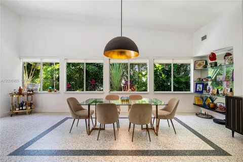 $3,950,000 | 3520 St Gaudens Court, Miami, FL 33133
