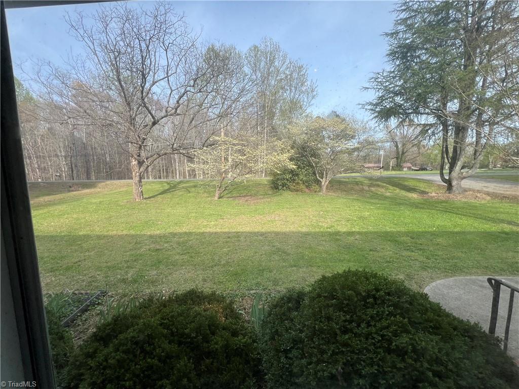 2183 Rowe Road Lexington, NC 27295 - Photo 4 of 42