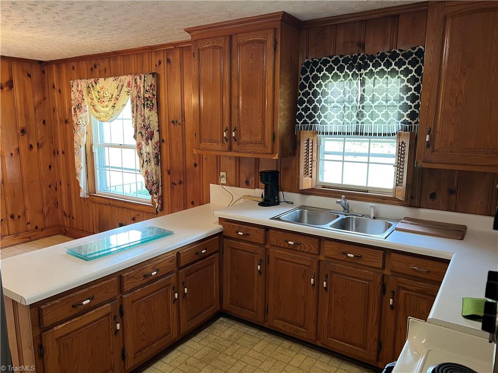 2183 Rowe Road Lexington, NC 27295 - Photo 10 of 42