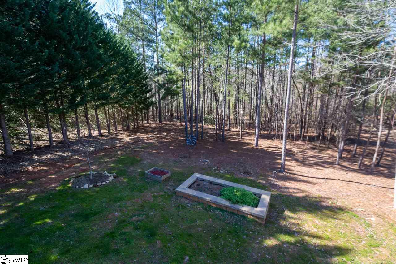 305 Packridge Road Taylors, SC 29687 - Photo 7 of 33