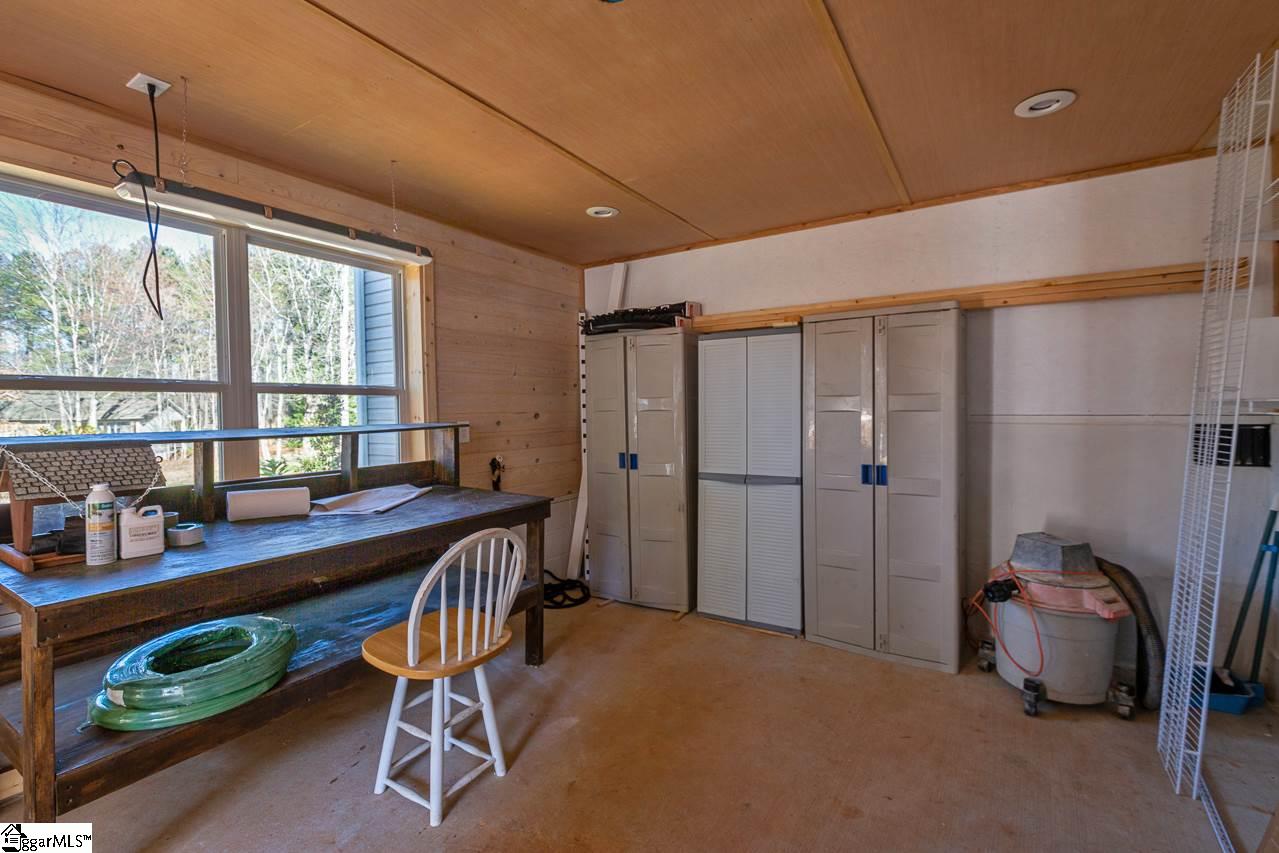 305 Packridge Road Taylors, SC 29687 - Photo 10 of 33