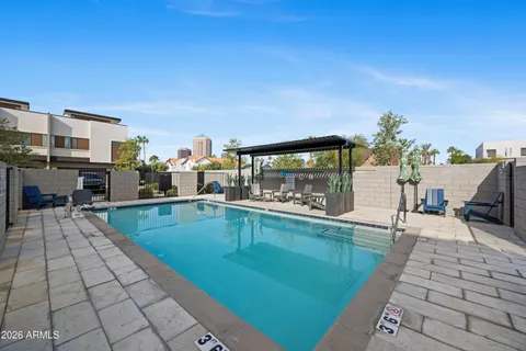 $764,900 | 377 East Windsor Avenue, Unit 13, Phoenix, AZ 85004