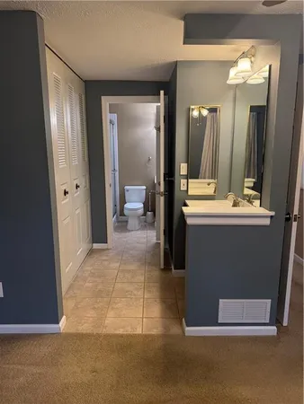 $1,950 | 408 Scott Lane, Venetia, PA 15367