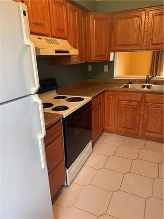 $1,950 | 408 Scott Lane, Venetia, PA 15367