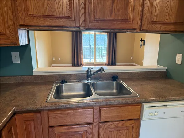 $1,950 | 408 Scott Lane, Venetia, PA 15367