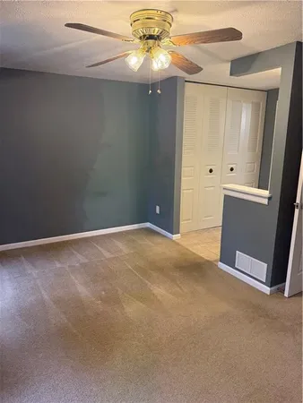 $1,950 | 408 Scott Lane, Venetia, PA 15367