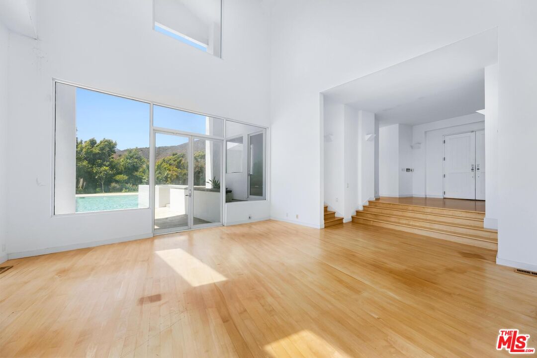 6081 Cavalleri Road Malibu, CA 90265 - Photo 17 of 52