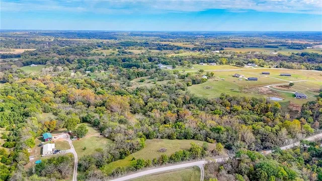$650,000 | Northwest 1251st Road, Holden, MO 64040