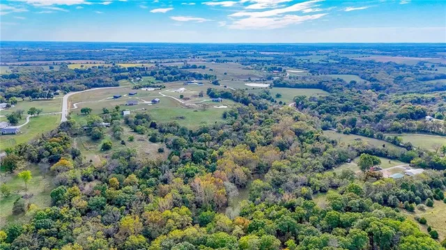 $650,000 | Northwest 1251st Road, Holden, MO 64040