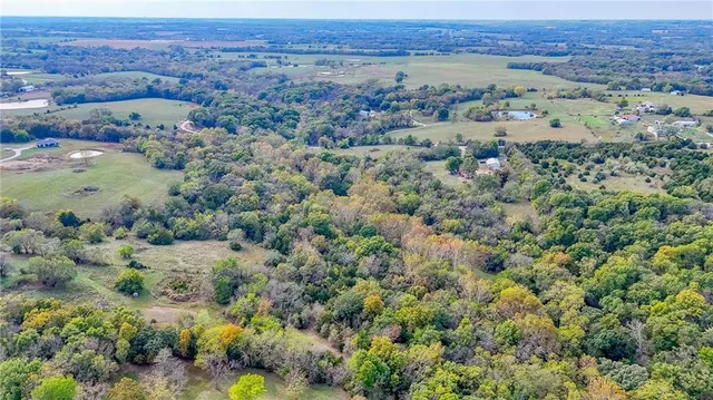 $650,000 | Northwest 1251st Road, Holden, MO 64040