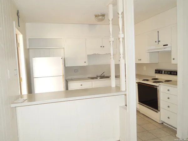 $1,295 | 923 Eikel Street, New Braunfels, TX 78130