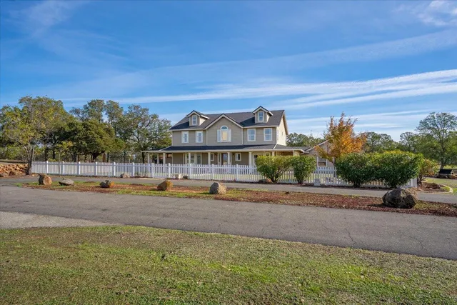 $859,900 | 21756 Los Altos Drive, Palo Cedro, CA 96073