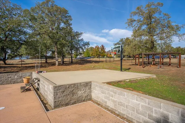 $859,900 | 21756 Los Altos Drive, Palo Cedro, CA 96073