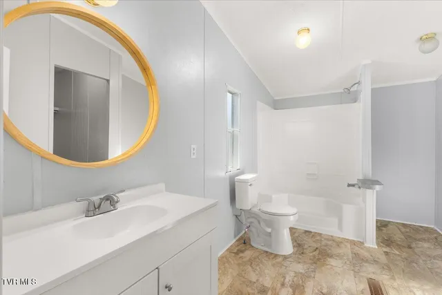 $215,000 | 1012 Kingston Court, Johnson City, TN 37601