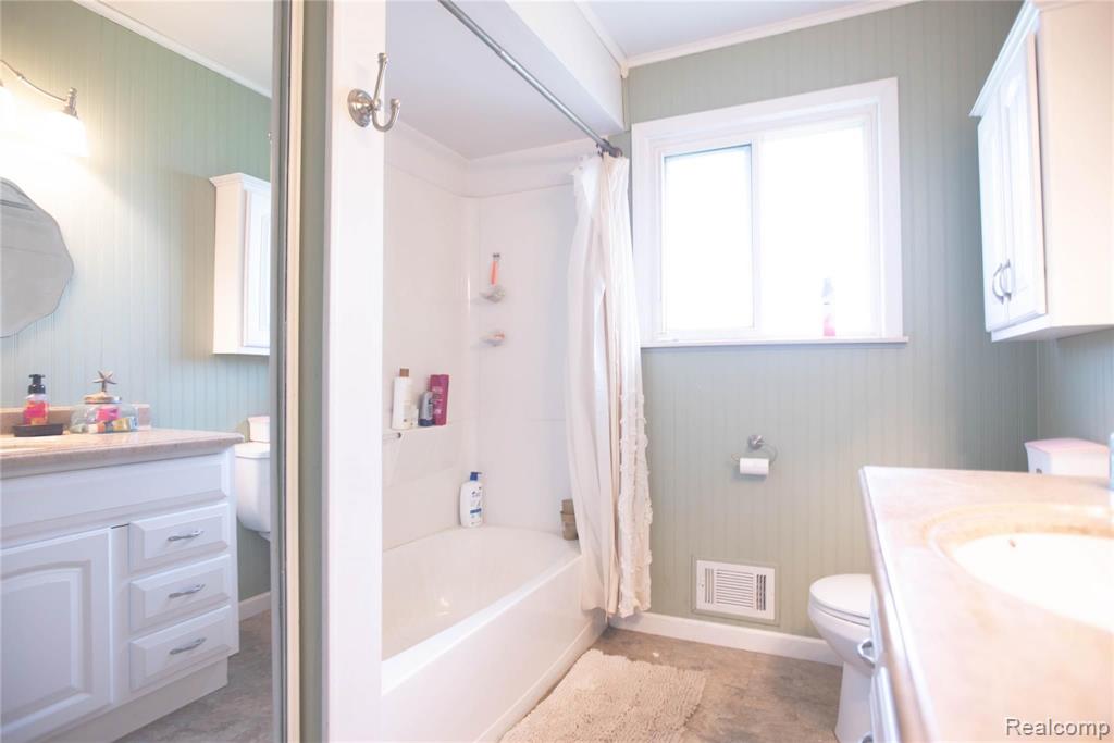 7806 Rynn Road Avoca, MI 48006 - Photo 22 of 39