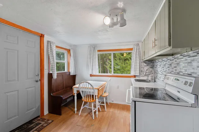 $85,000 | N7750 East Butler Rock Road, Crivitz, WI 54114