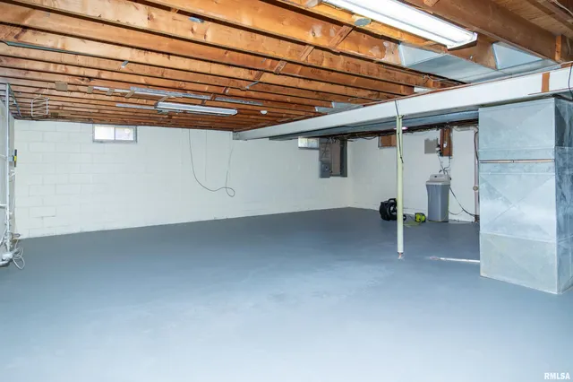 $254,900 | 3114 North Elmcroft Terrace, Peoria, IL 61604