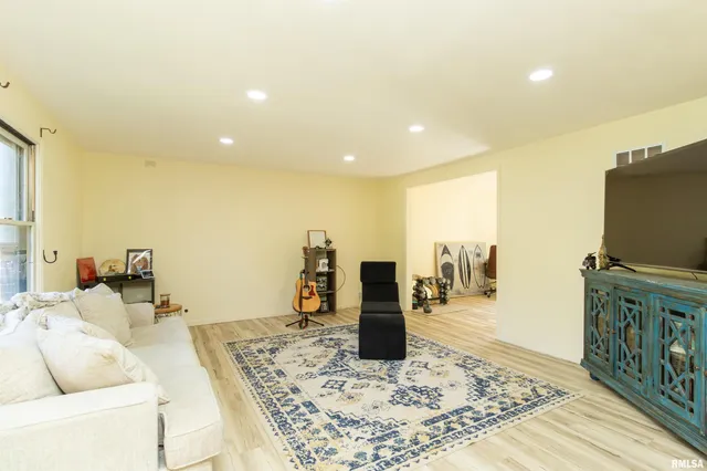 $254,900 | 3114 North Elmcroft Terrace, Peoria, IL 61604