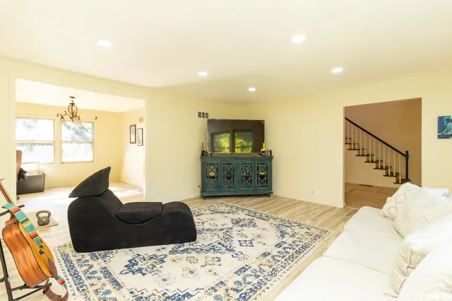 $254,900 | 3114 North Elmcroft Terrace, Peoria, IL 61604