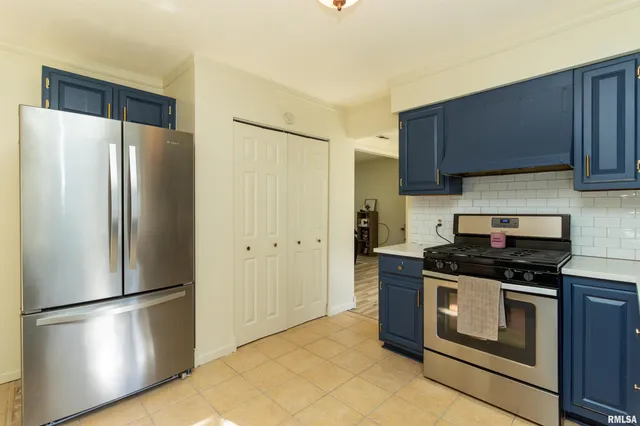 $254,900 | 3114 North Elmcroft Terrace, Peoria, IL 61604