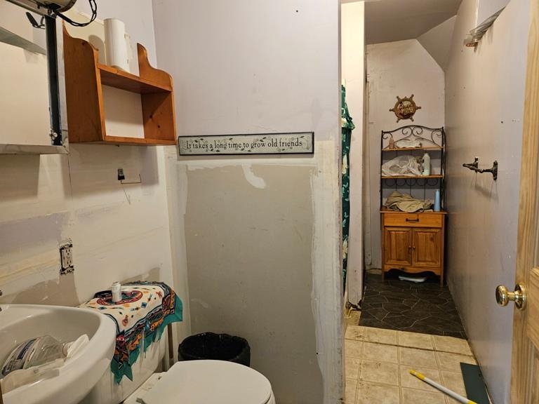 9746 Hughes Road Harrison, MI 48625 - Photo 8 of 26