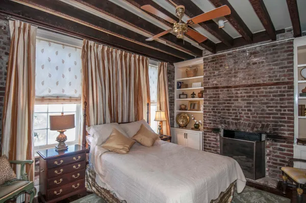 $5,500 | 31 Wentworth Street, Charleston, SC 29401