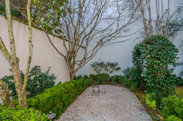 $5,500 | 31 Wentworth Street, Charleston, SC 29401