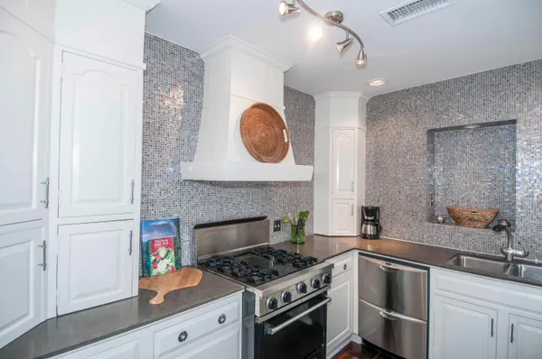 $5,500 | 31 Wentworth Street, Charleston, SC 29401
